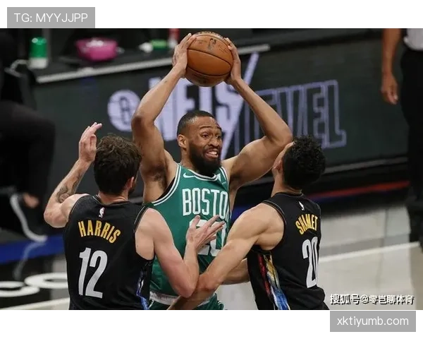 托蒂回撤直塞撕防线，本赛季较巅峰更偏组织者