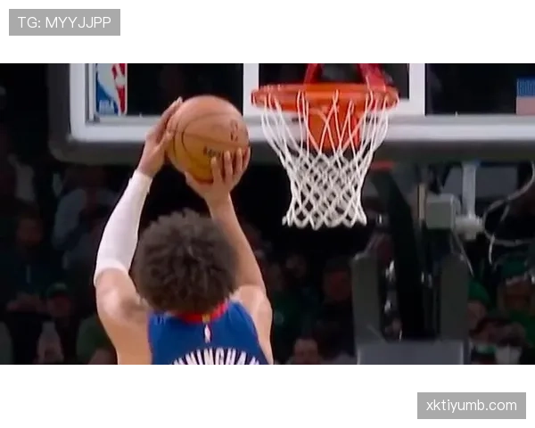 凯德·坎宁安靠突破制造回合助力球队提升关键时刻得分效率