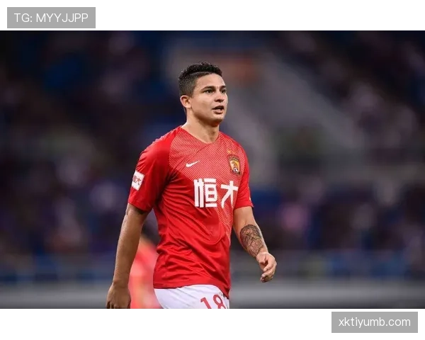 穆雷无球跑动制造错位，主导老鹰进攻节奏