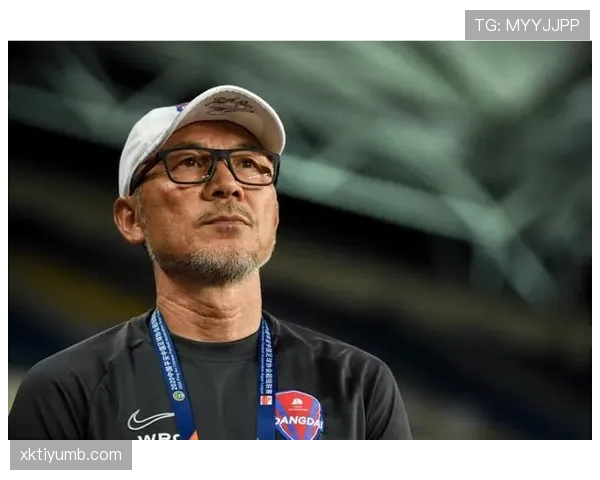 香川真司本赛季传球精准度提升,边路突破撕开防线引领进攻趋势 香川真司本赛季传球精准度提升,边路突破撕开防线引领进攻趋势